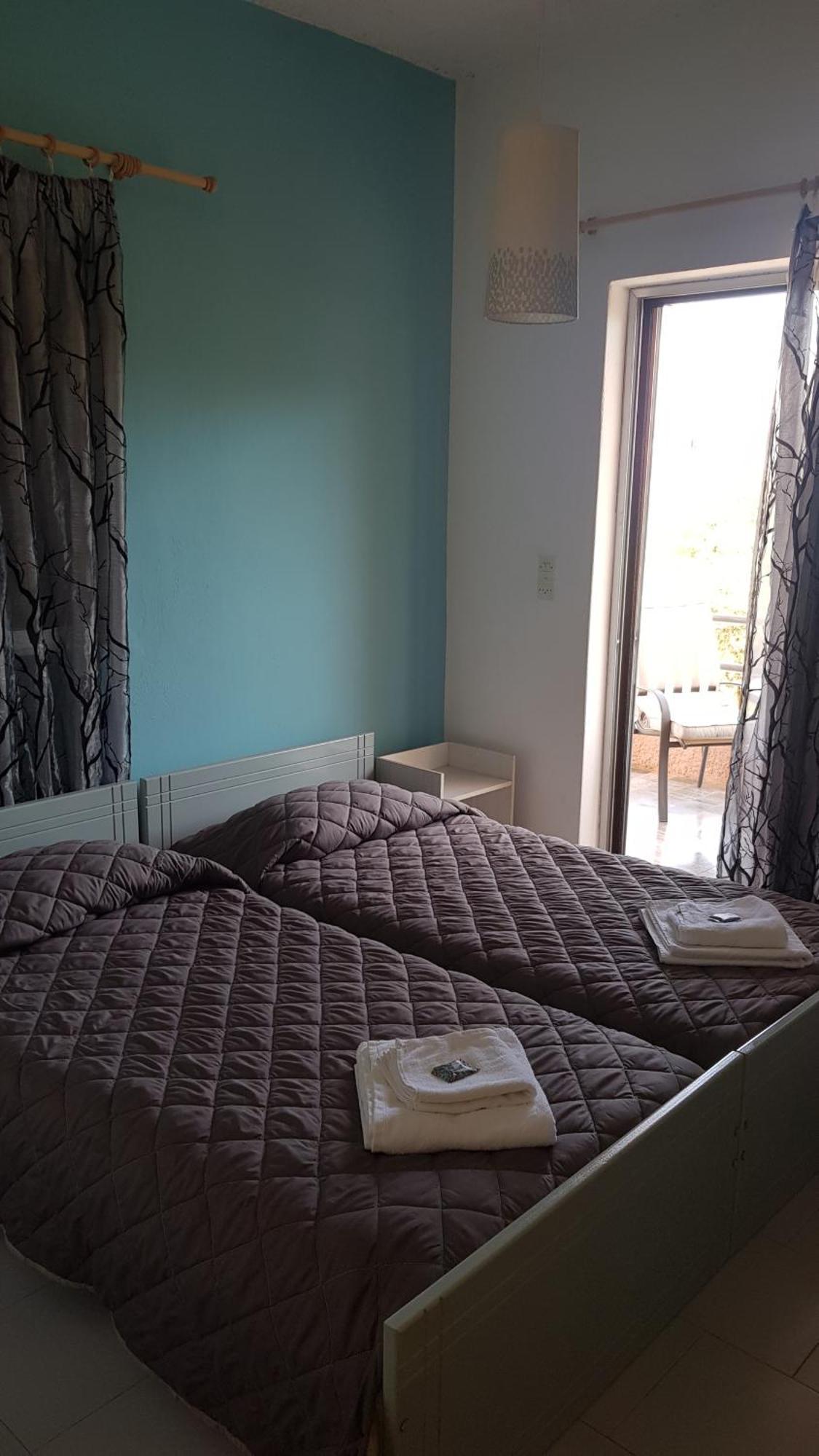 Athina Apartments تولو المظهر الخارجي الصورة