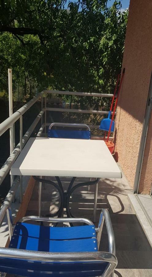 Athina Apartments تولو المظهر الخارجي الصورة