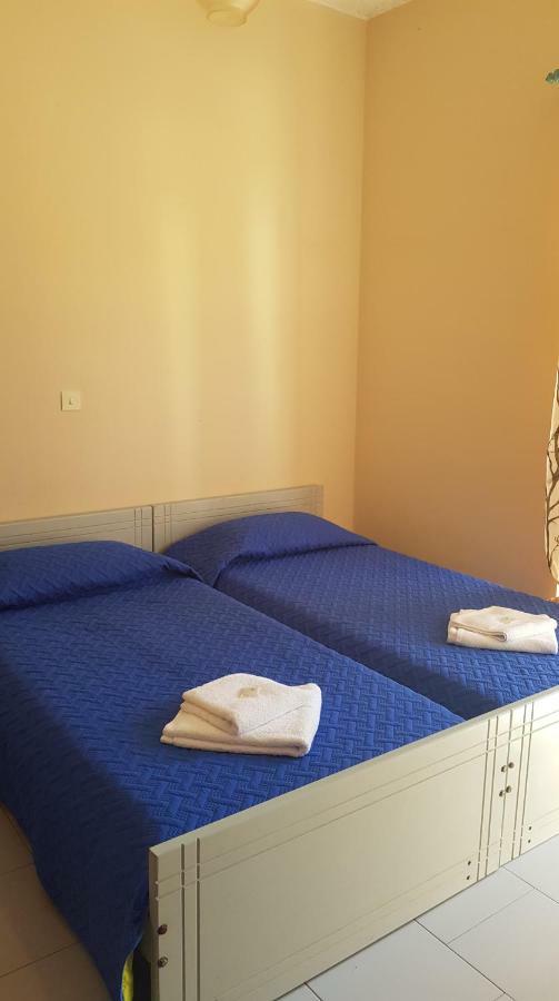 Athina Apartments تولو المظهر الخارجي الصورة