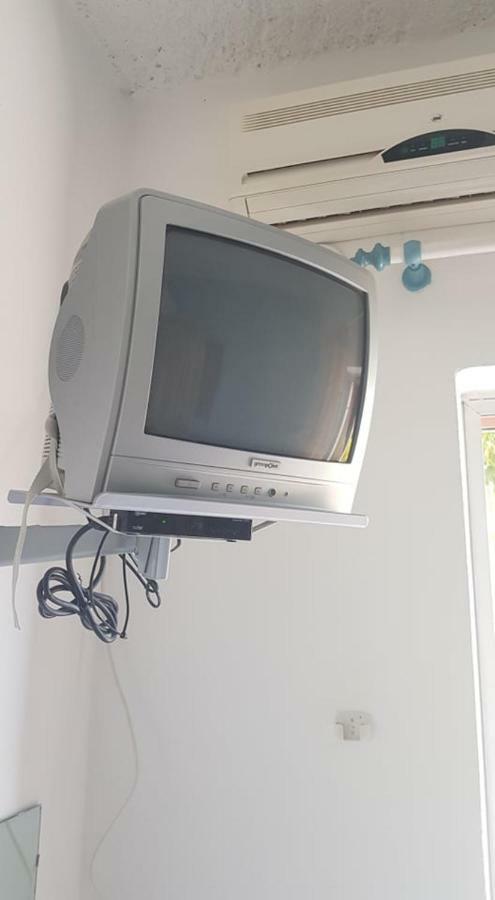 Athina Apartments تولو المظهر الخارجي الصورة