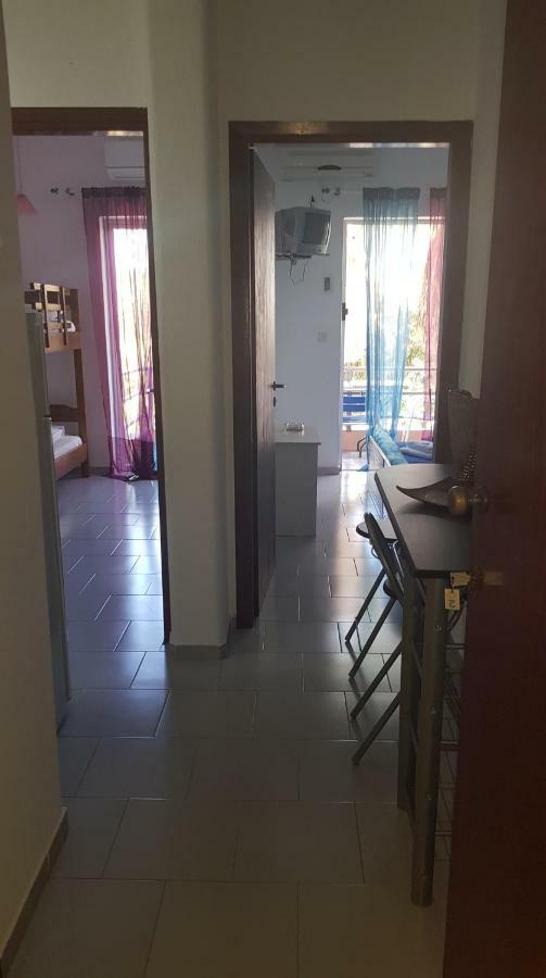 Athina Apartments تولو المظهر الخارجي الصورة