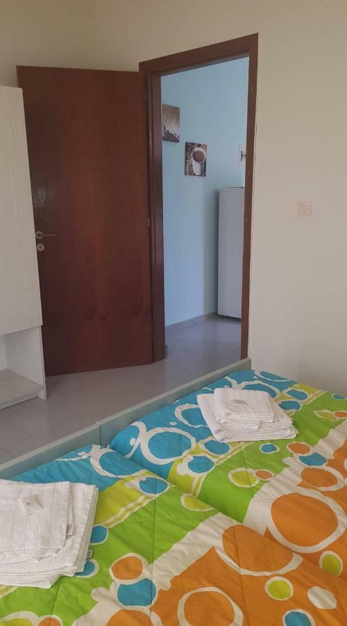 Athina Apartments تولو المظهر الخارجي الصورة