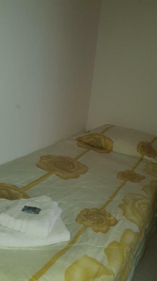 Athina Apartments تولو المظهر الخارجي الصورة